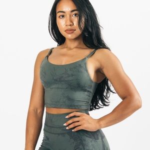 Alphalete Force Crop